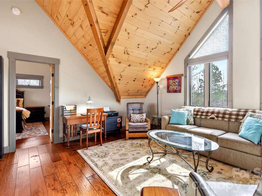 623 Mountain Vista Drive, Nebo, NC 28761.  MLS# CAR4342398, YatesRealty ID 13539. Loft