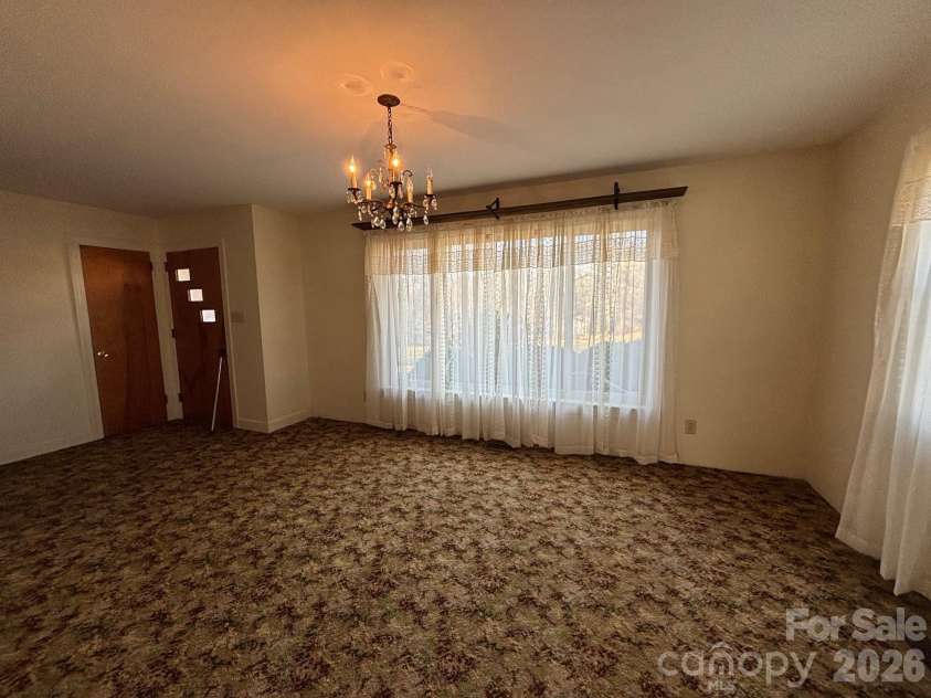 150 Old Georgia Road, Statesville, NC 28625.  MLS# CAR4324519, YatesRealty ID 1354. 