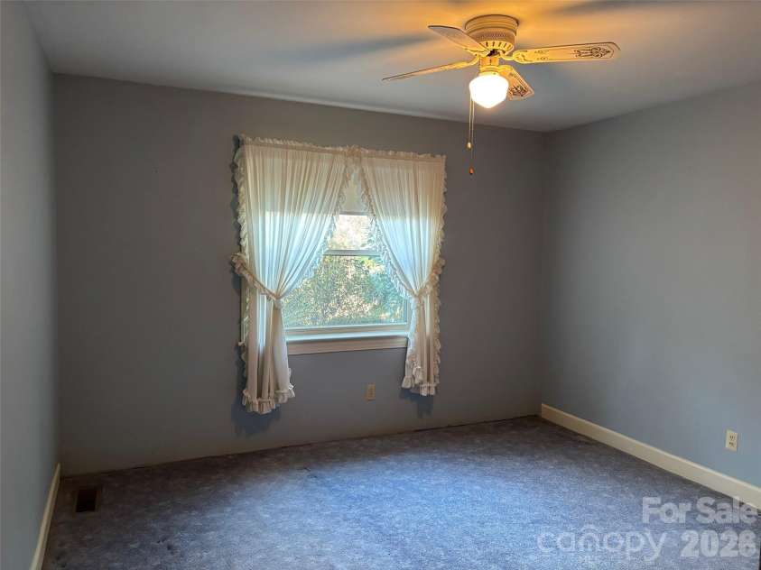 150 Old Georgia Road, Statesville, NC 28625.  MLS# CAR4324519, YatesRealty ID 1354. 