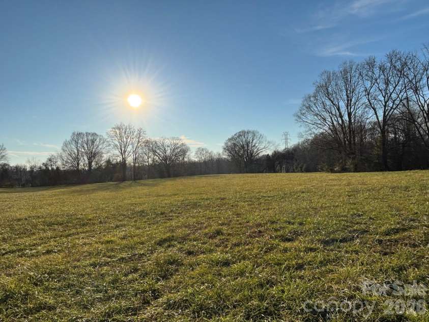 150 Old Georgia Road, Statesville, NC 28625.  MLS# CAR4324519, YatesRealty ID 1354. 