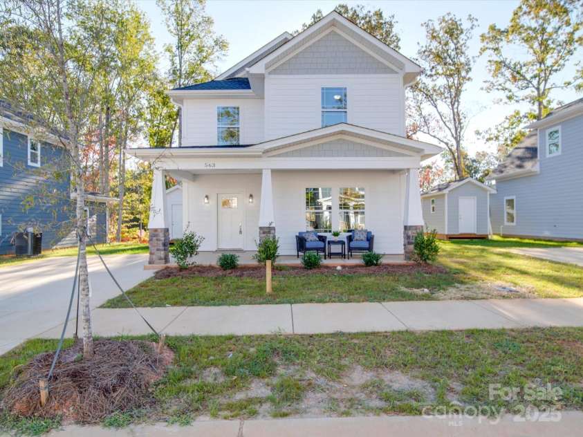 563 Geneva Circle, Gastonia, NC 28056.  MLS# CAR4186751, YatesRealty ID 13540. 