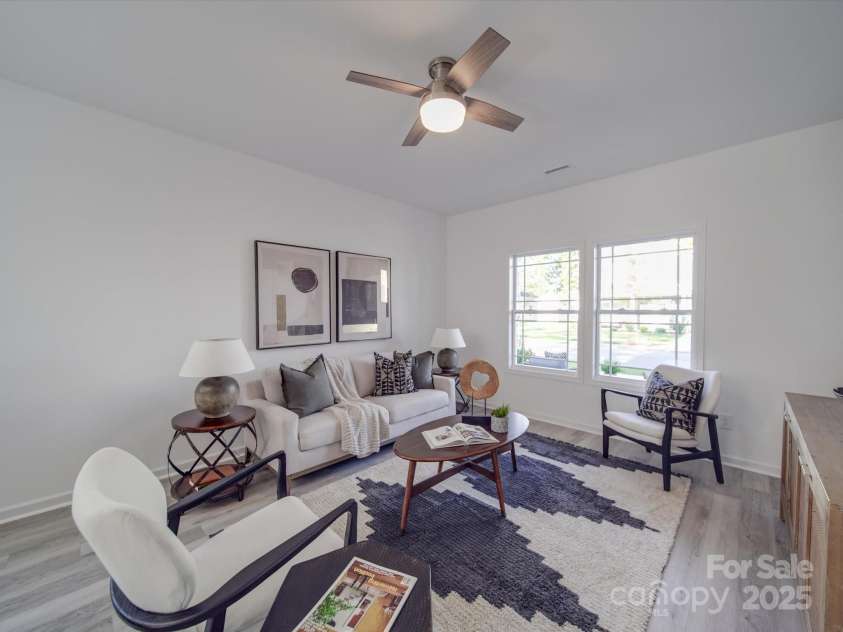 563 Geneva Circle, Gastonia, NC 28056.  MLS# CAR4186751, YatesRealty ID 13540. 