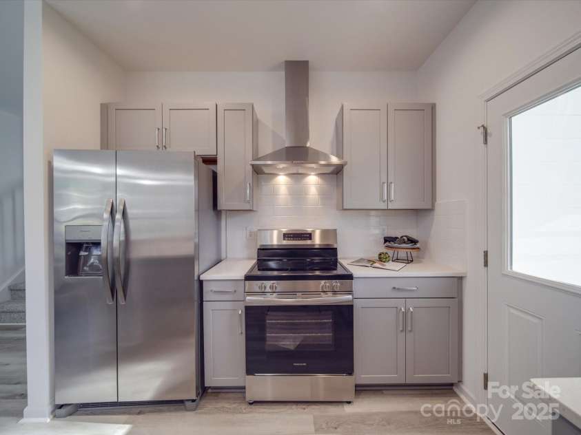 563 Geneva Circle, Gastonia, NC 28056.  MLS# CAR4186751, YatesRealty ID 13540. 