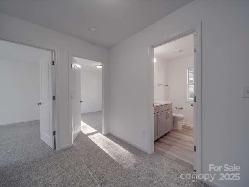 563 Geneva Circle, Gastonia, NC 28056.  MLS# CAR4186751, YatesRealty ID 13540. 