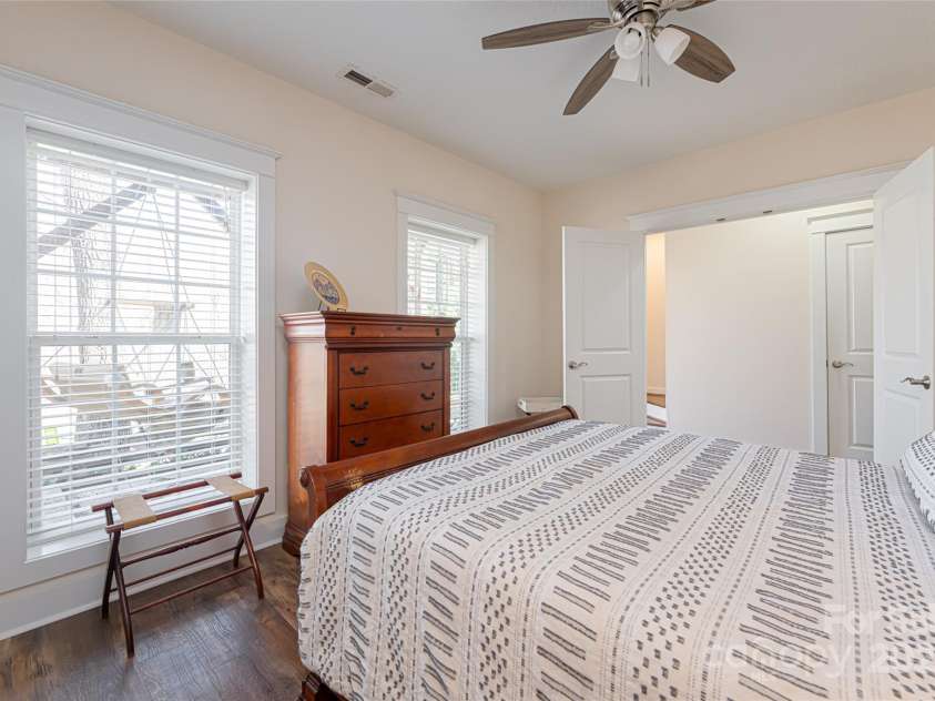 3 Angel Circle, Asheville, NC 28803.  MLS# CAR4238450, YatesRealty ID 13542. Bedroom 1