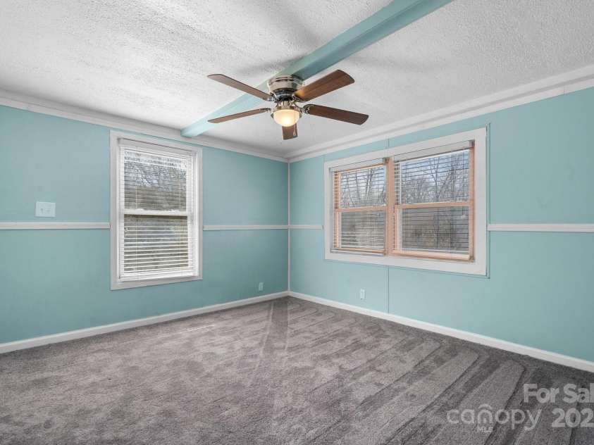6 Central Avenue, Bryson City, NC 28713.  MLS# CAR4231024, YatesRealty ID 13543. 