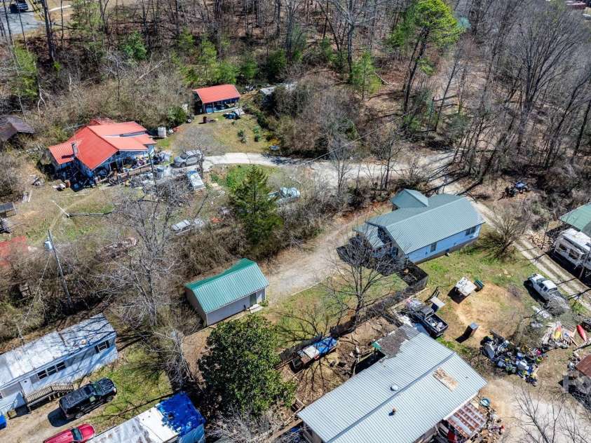 6 Central Avenue, Bryson City, NC 28713.  MLS# CAR4231024, YatesRealty ID 13543. 