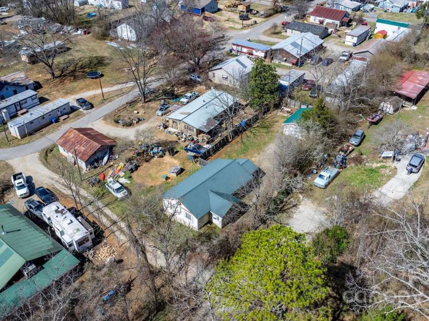 6 Central Avenue, Bryson City, NC 28713.  MLS# CAR4231024, YatesRealty ID 13543. 