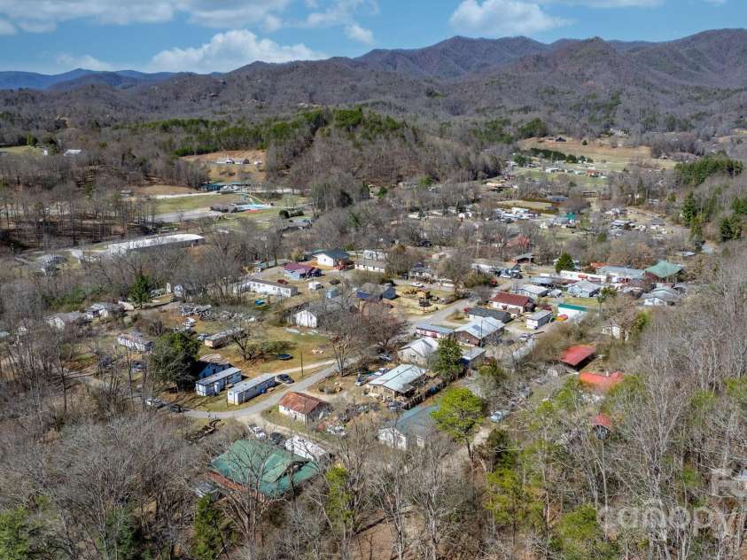 6 Central Avenue, Bryson City, NC 28713.  MLS# CAR4231024, YatesRealty ID 13543. 