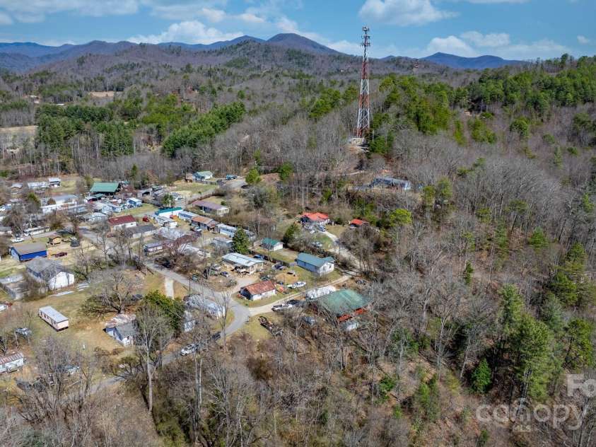 6 Central Avenue, Bryson City, NC 28713.  MLS# CAR4231024, YatesRealty ID 13543. 