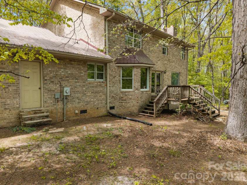 425 Hickory Hill Road, Salisbury, NC 28144.  MLS# CAR4369648, YatesRealty ID 13544. 