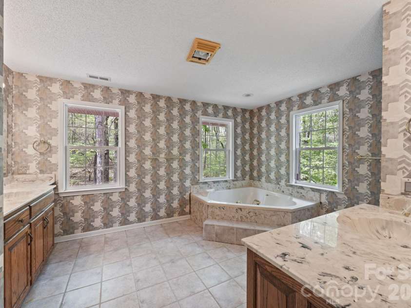 425 Hickory Hill Road, Salisbury, NC 28144.  MLS# CAR4369648, YatesRealty ID 13544. 