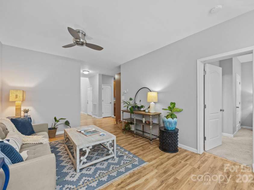 70 Kirby Road, Asheville, NC 28806.  MLS# CAR4315161, YatesRealty ID 13544. 