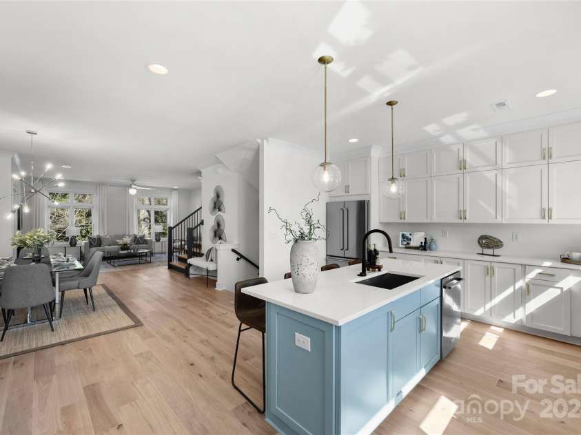 3109 Colyer Place, Charlotte, NC 28205.  MLS# CAR4187031, YatesRealty ID 13545. 