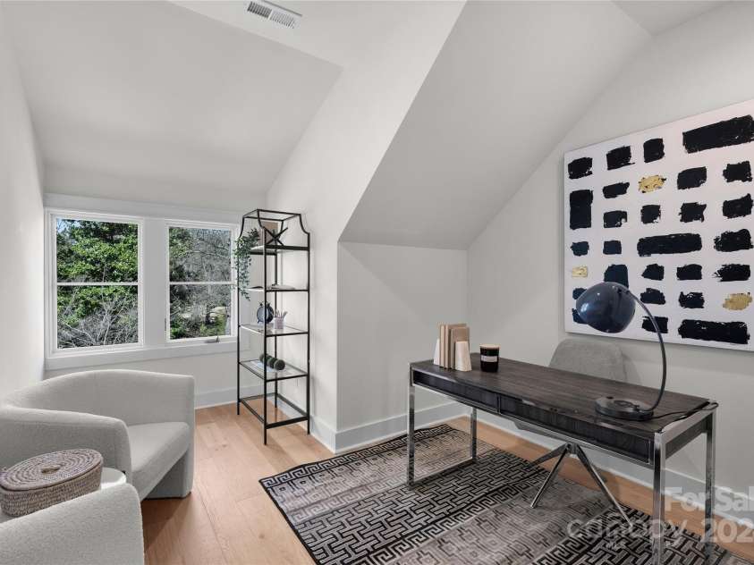 3109 Colyer Place, Charlotte, NC 28205.  MLS# CAR4187031, YatesRealty ID 13545. 