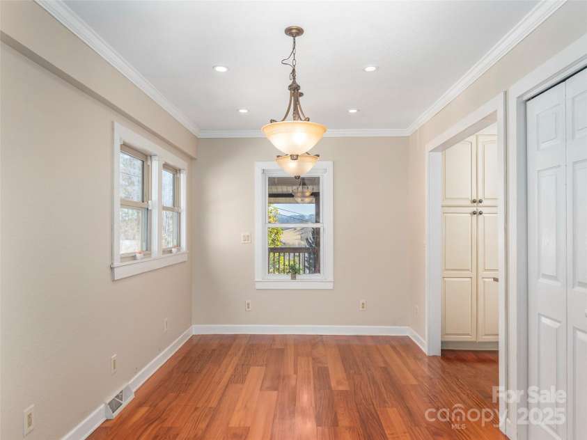 303 Miami Drive, Waynesville, NC 28785.  MLS# CAR4220440, YatesRealty ID 13546. 