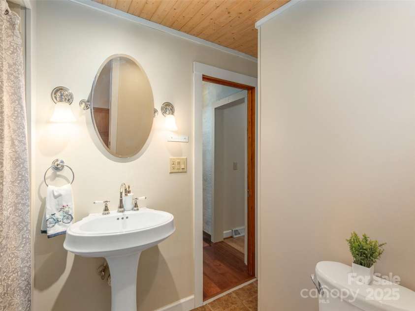 303 Miami Drive, Waynesville, NC 28785.  MLS# CAR4220440, YatesRealty ID 13546. 