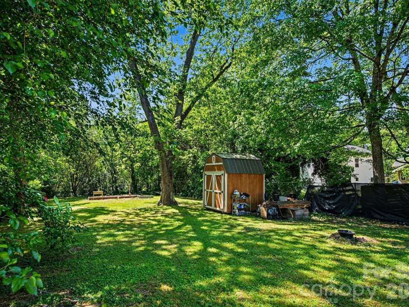 815 Jackson Street, Salisbury, NC 28144.  MLS# CAR4364151, YatesRealty ID 13546. 