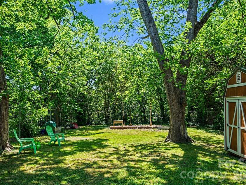 815 Jackson Street, Salisbury, NC 28144.  MLS# CAR4364151, YatesRealty ID 13546. 