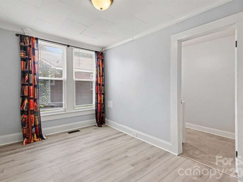815 Jackson Street, Salisbury, NC 28144.  MLS# CAR4364151, YatesRealty ID 13546. 