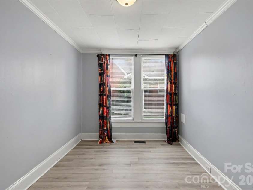 815 Jackson Street, Salisbury, NC 28144.  MLS# CAR4364151, YatesRealty ID 13546. 