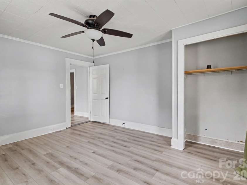 815 Jackson Street, Salisbury, NC 28144.  MLS# CAR4364151, YatesRealty ID 13546. 