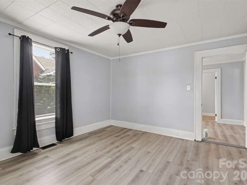 815 Jackson Street, Salisbury, NC 28144.  MLS# CAR4364151, YatesRealty ID 13546. 