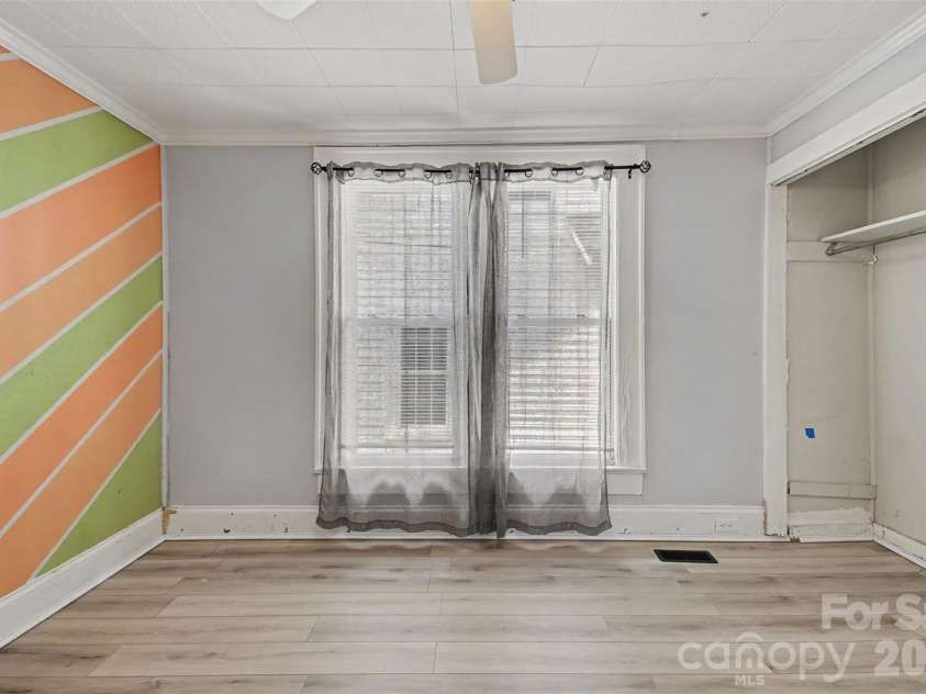 815 Jackson Street, Salisbury, NC 28144.  MLS# CAR4364151, YatesRealty ID 13546. 