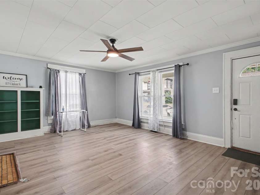 815 Jackson Street, Salisbury, NC 28144.  MLS# CAR4364151, YatesRealty ID 13546. 
