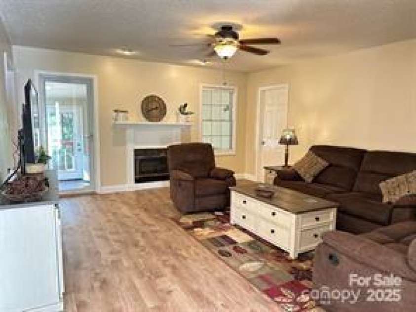 625 Wildwood Drive, Rock Hill, SC 29730.  MLS# CAR4257496, YatesRealty ID 13547. 