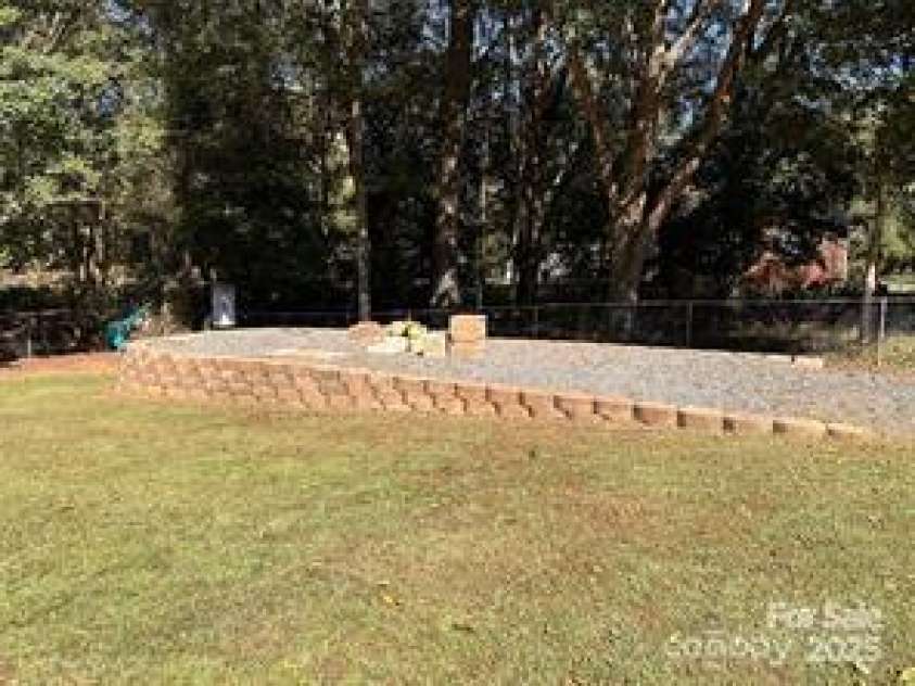 625 Wildwood Drive, Rock Hill, SC 29730.  MLS# CAR4257496, YatesRealty ID 13547. 