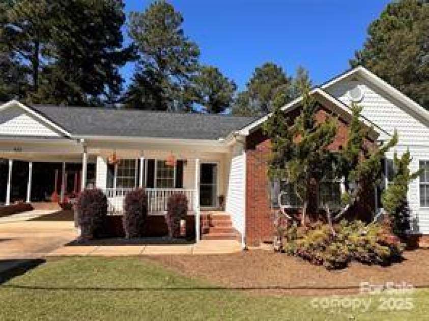 625 Wildwood Drive, Rock Hill, SC 29730.  MLS# CAR4257496, YatesRealty ID 13547. 