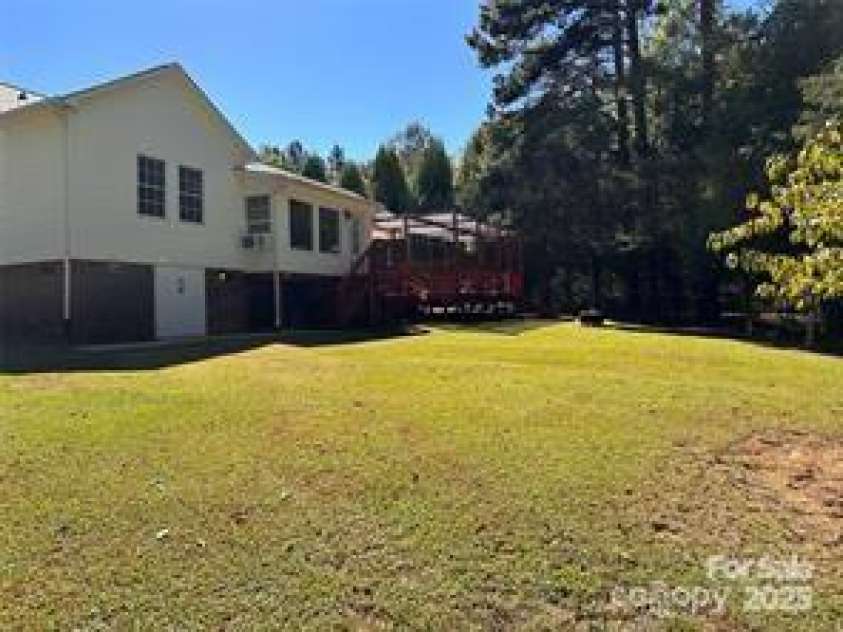 625 Wildwood Drive, Rock Hill, SC 29730.  MLS# CAR4257496, YatesRealty ID 13547. 