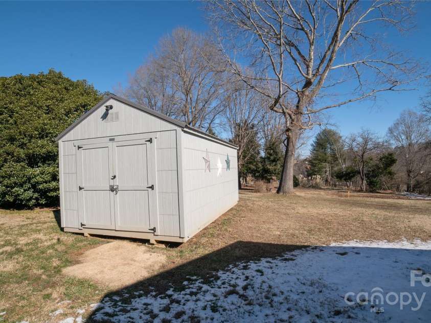 413 London Street, Morganton, NC 28655.  MLS# CAR4214460, YatesRealty ID 13548. 12x16 wired Outbuilding