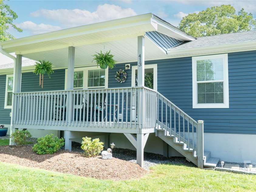 413 London Street, Morganton, NC 28655.  MLS# CAR4214460, YatesRealty ID 13548. 
