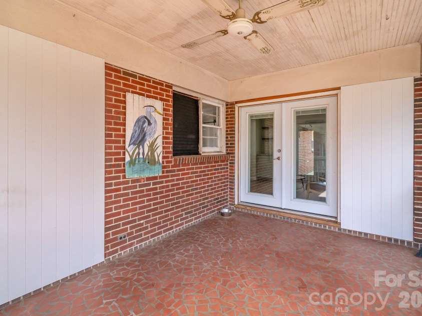 5495 Kershaw Camden Highway, Heath Springs, SC 29058.  MLS# CAR4359531, YatesRealty ID 13549. 