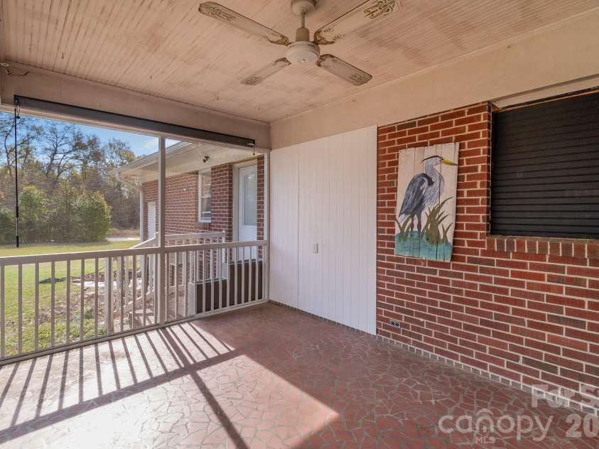5495 Kershaw Camden Highway, Heath Springs, SC 29058.  MLS# CAR4359531, YatesRealty ID 13549. 