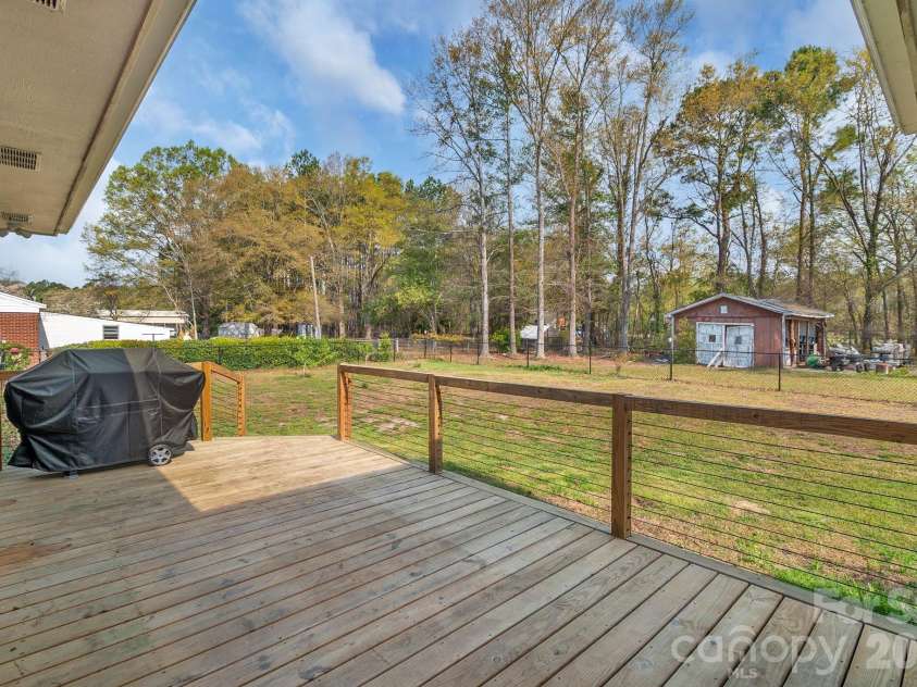 5495 Kershaw Camden Highway, Heath Springs, SC 29058.  MLS# CAR4359531, YatesRealty ID 13549. 