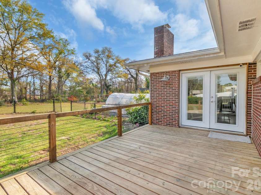 5495 Kershaw Camden Highway, Heath Springs, SC 29058.  MLS# CAR4359531, YatesRealty ID 13549. 