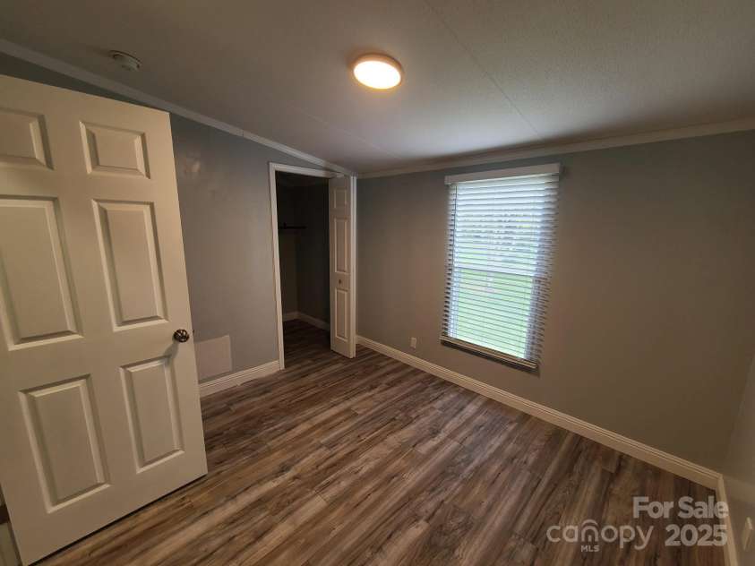 1098 Remington Drive, Conover, NC 28613.  MLS# CAR4328545, YatesRealty ID 1355. 