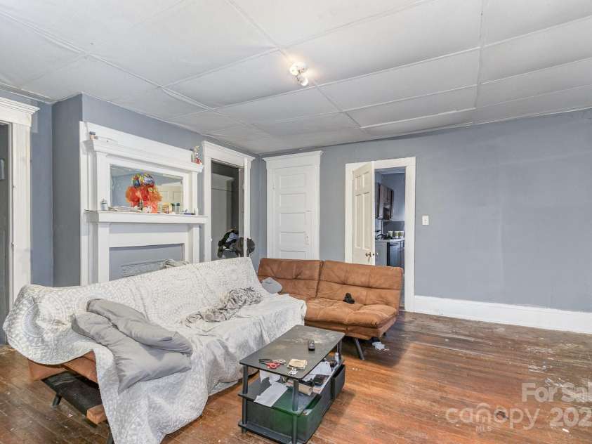 616 Mebane Street, Burlington, NC 27217.  MLS# CAR4228232, YatesRealty ID 1355. 