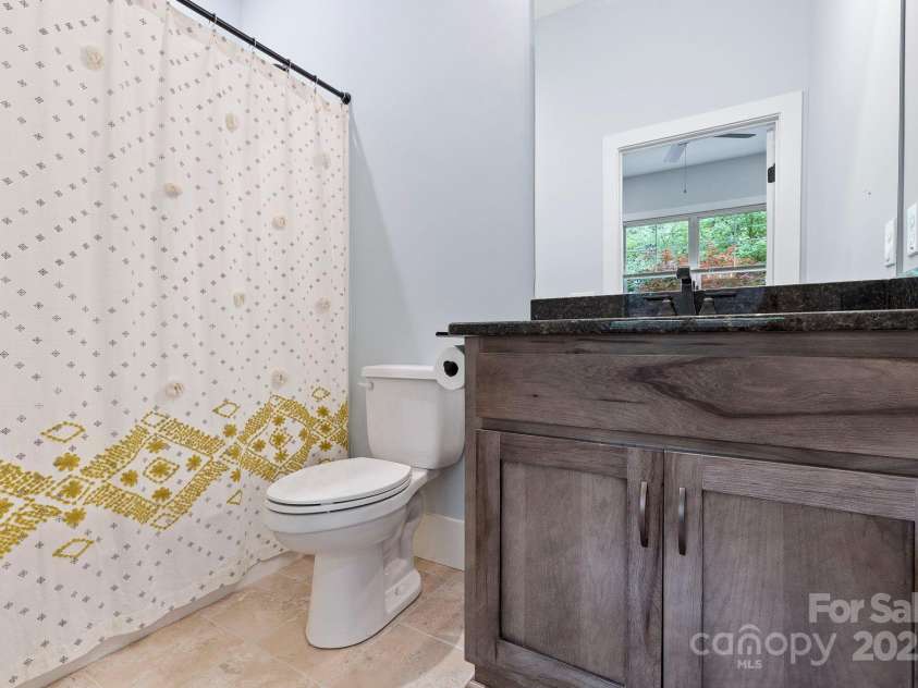 355 Frazier Road, Brevard, NC 28712.  MLS# CAR4257621, YatesRealty ID 13550. 