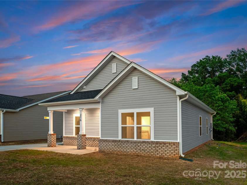 1619 Martin Avenue, Gastonia, NC 28052.  MLS# CAR4251098, YatesRealty ID 13552. Representation