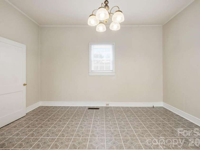 625 Main Street, Kannapolis, NC 28081.  MLS# CAR4365861, YatesRealty ID 13552. Dining Area
