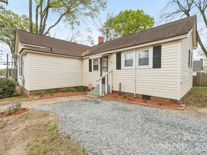 625 Main Street, Kannapolis, NC 28081.  MLS# CAR4365861, YatesRealty ID 13552. Side View