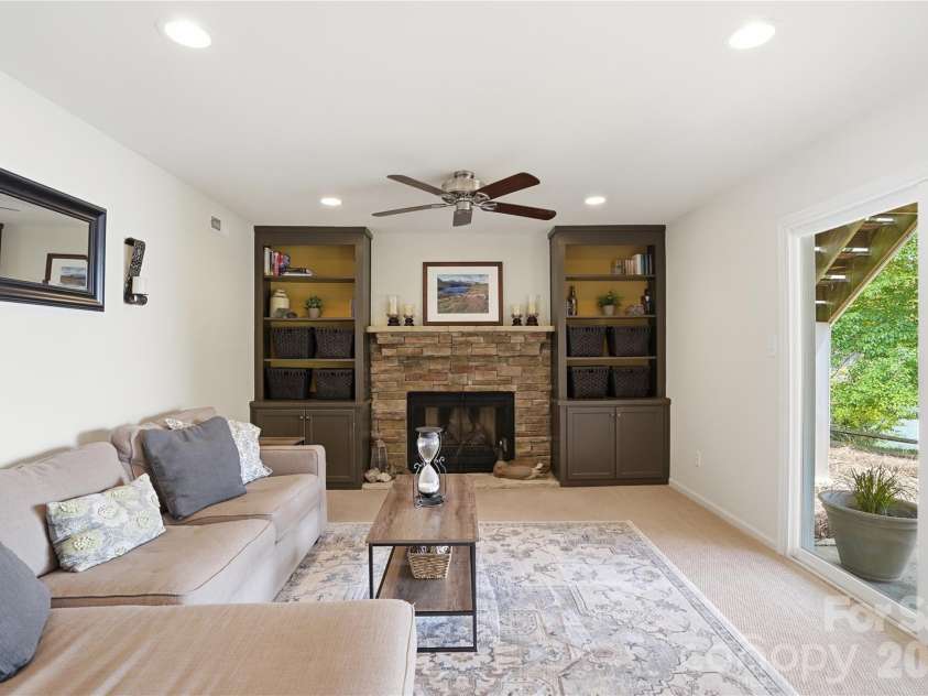 19011 Kailua Circle, Tega Cay, SC 29708.  MLS# CAR4367824, YatesRealty ID 13553. 