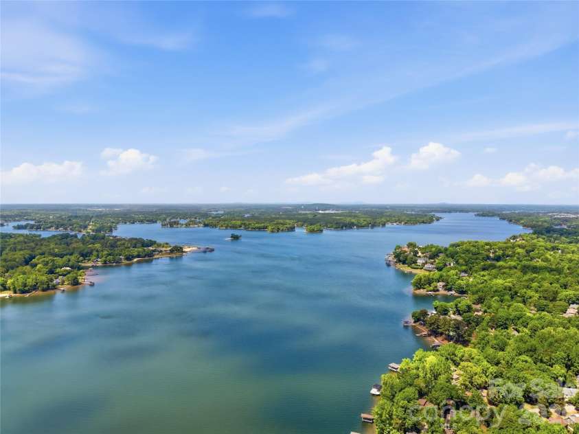 19011 Kailua Circle, Tega Cay, SC 29708.  MLS# CAR4367824, YatesRealty ID 13553. 