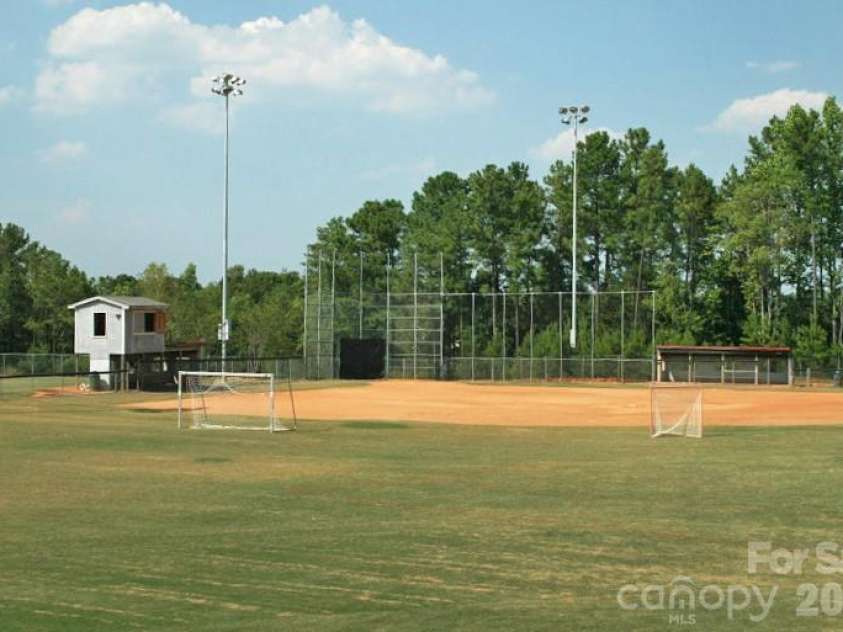 19011 Kailua Circle, Tega Cay, SC 29708.  MLS# CAR4367824, YatesRealty ID 13553. Ball park