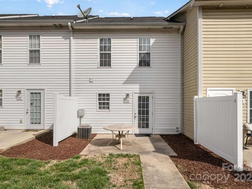 128 Locomotive Lane, Mooresville, NC 28115.  MLS# CAR4231534, YatesRealty ID 13554. 