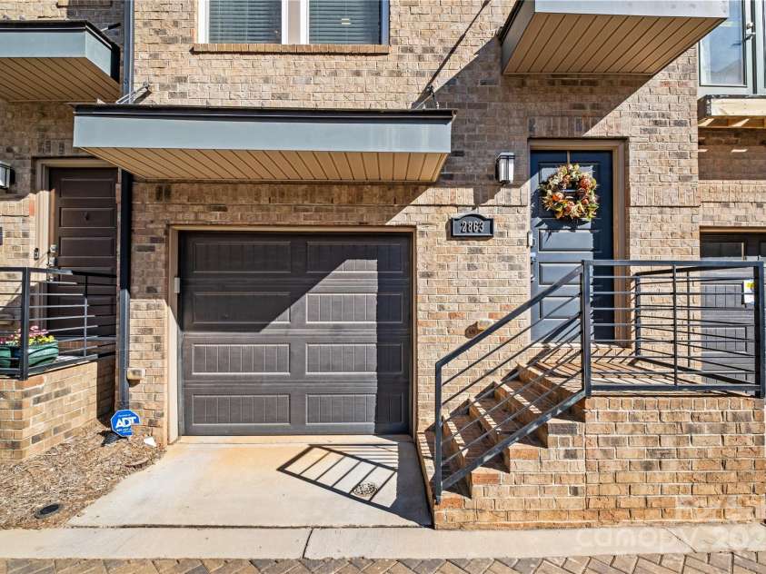 2863 Grand Union Way, Charlotte, NC 28209.  MLS# CAR4255698, YatesRealty ID 13555. 